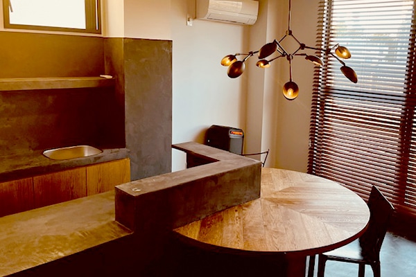 ワインショップ＆昼飲みワインバー